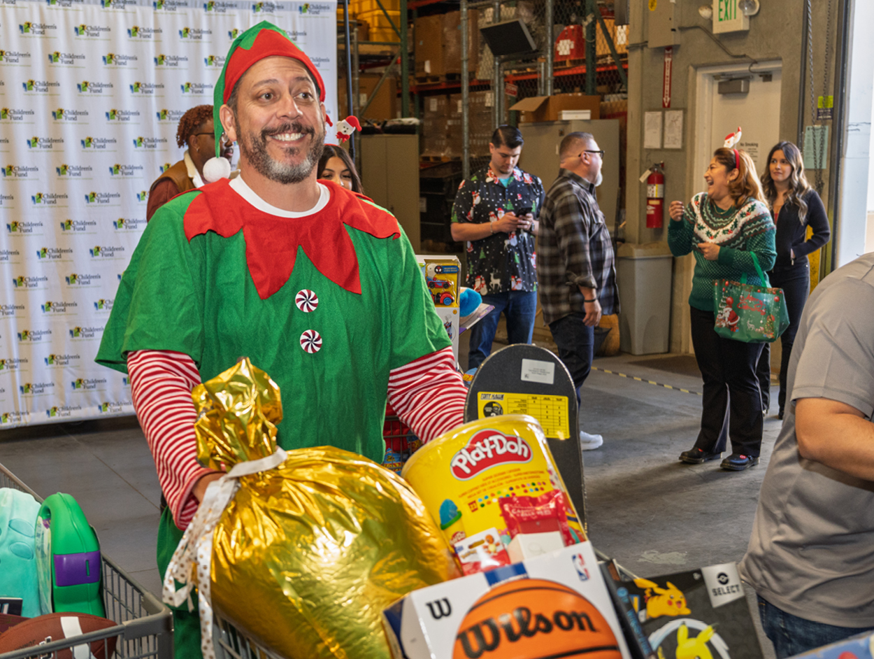 team members volunteering